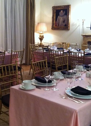 Formal table settings